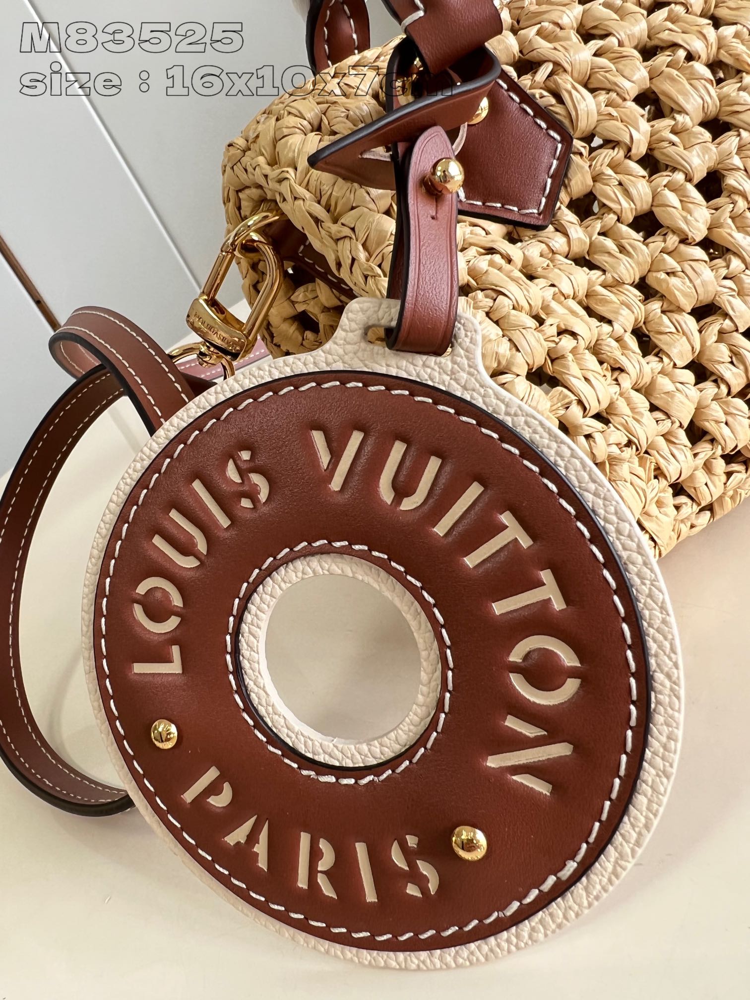 LOUIS VUITTON 2410LV002 