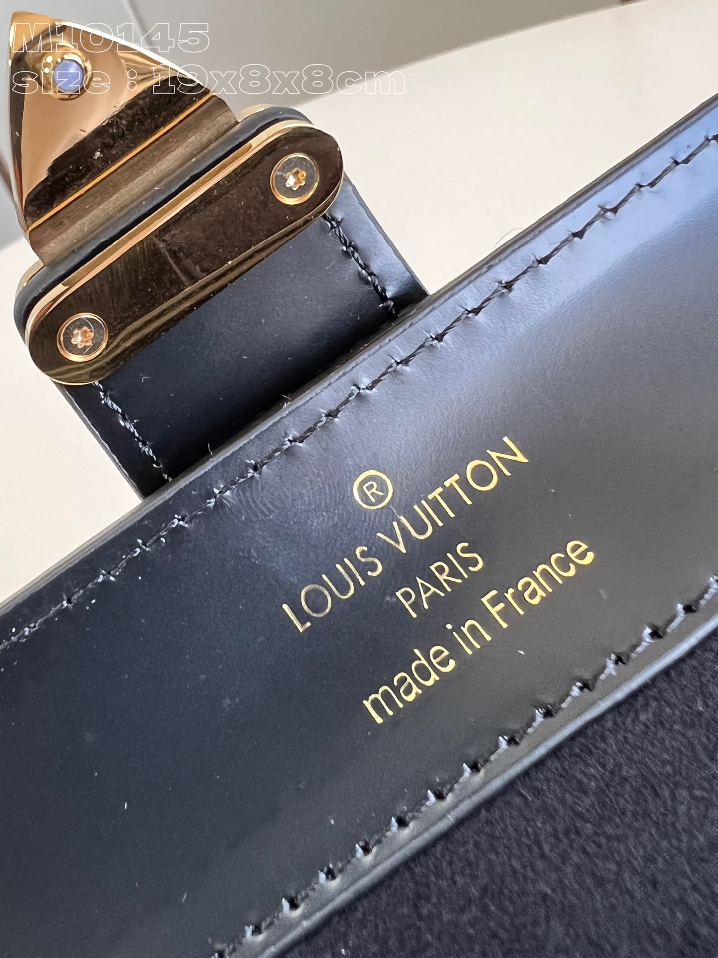 LOUIS VUITTON 2410LV013 