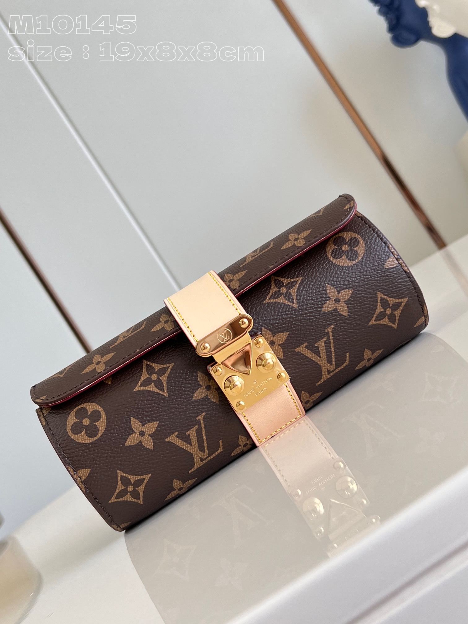 LOUIS VUITTON 2410LV015 