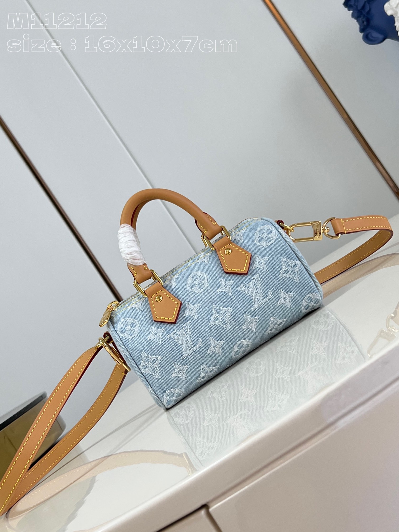 LOUIS VUITTON 2410LV018 