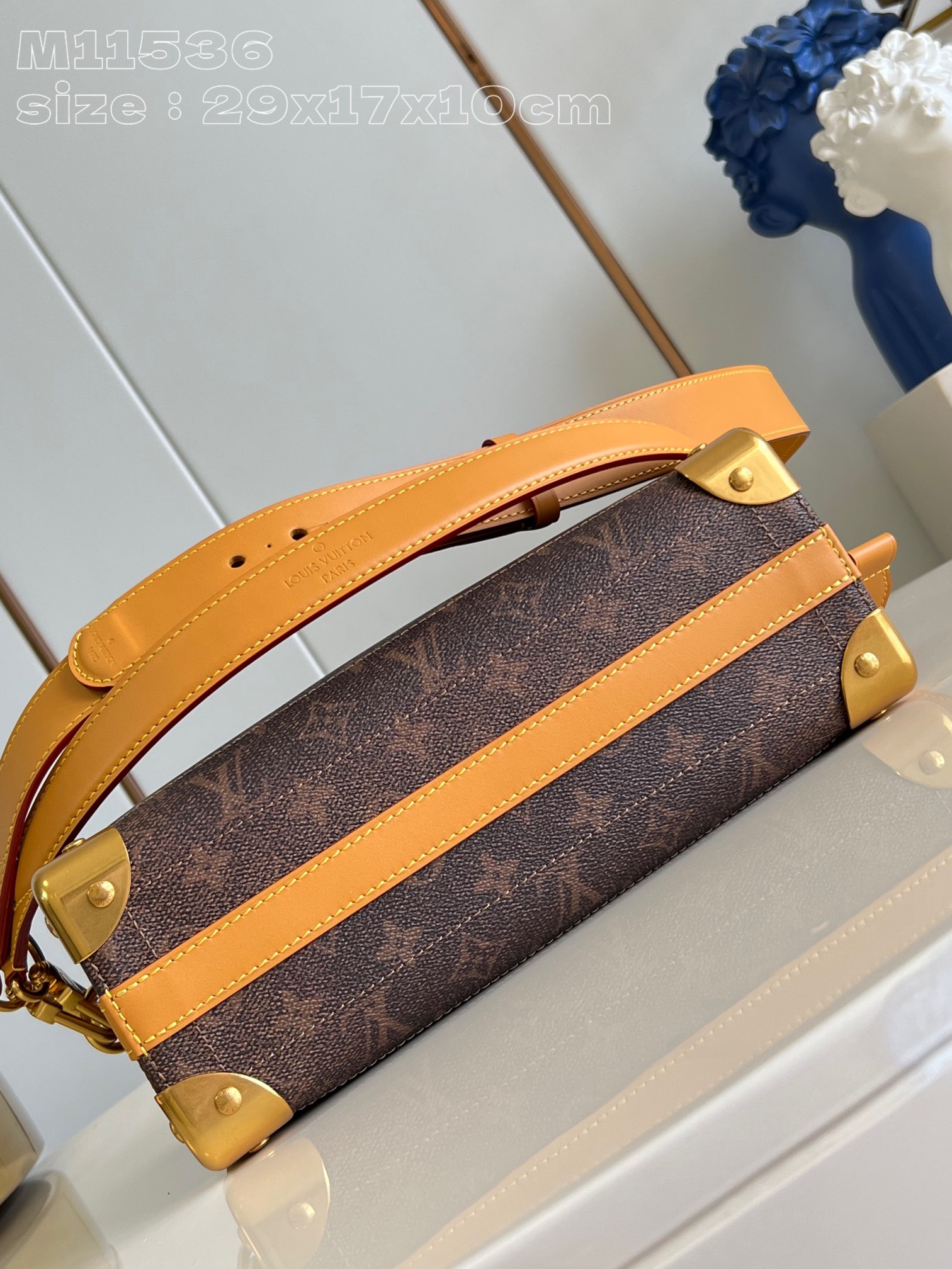 LOUIS VUITTON 2410LV022 