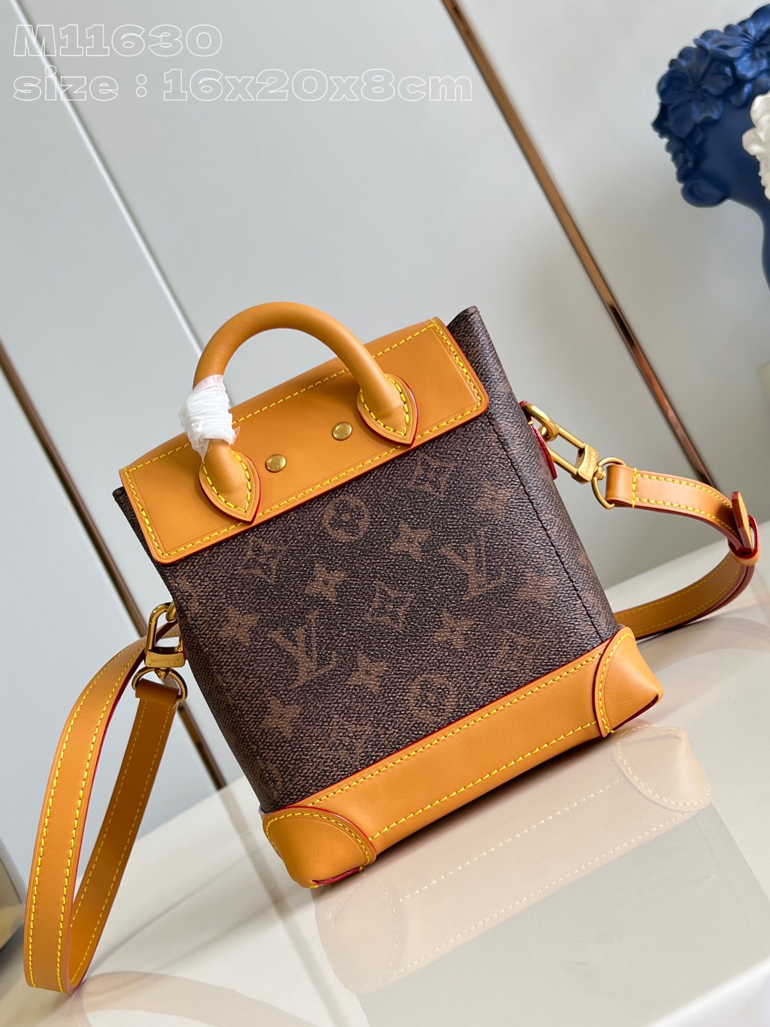 LOUIS VUITTON 2410LV028 