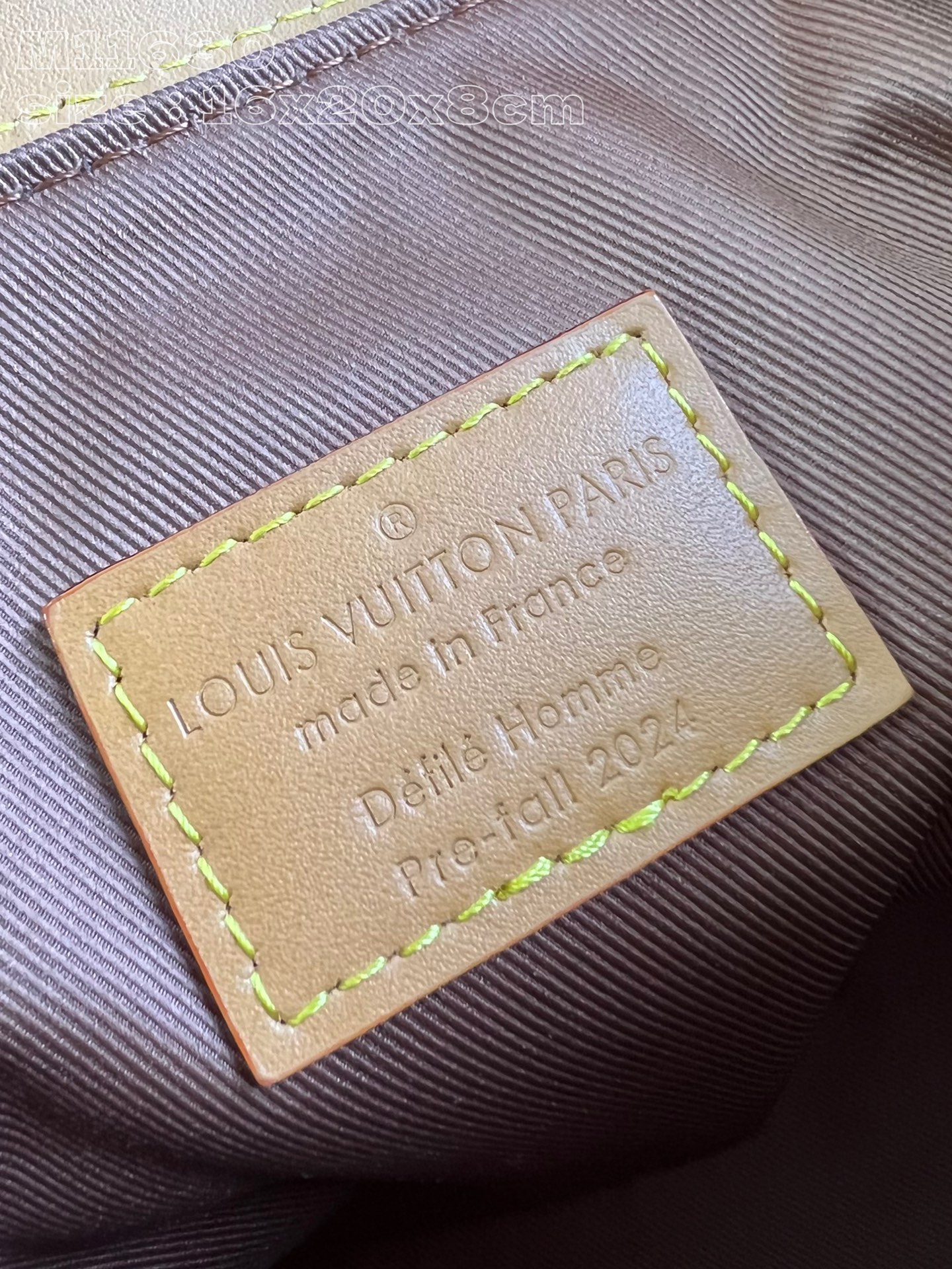 LOUIS VUITTON 2410LV028 