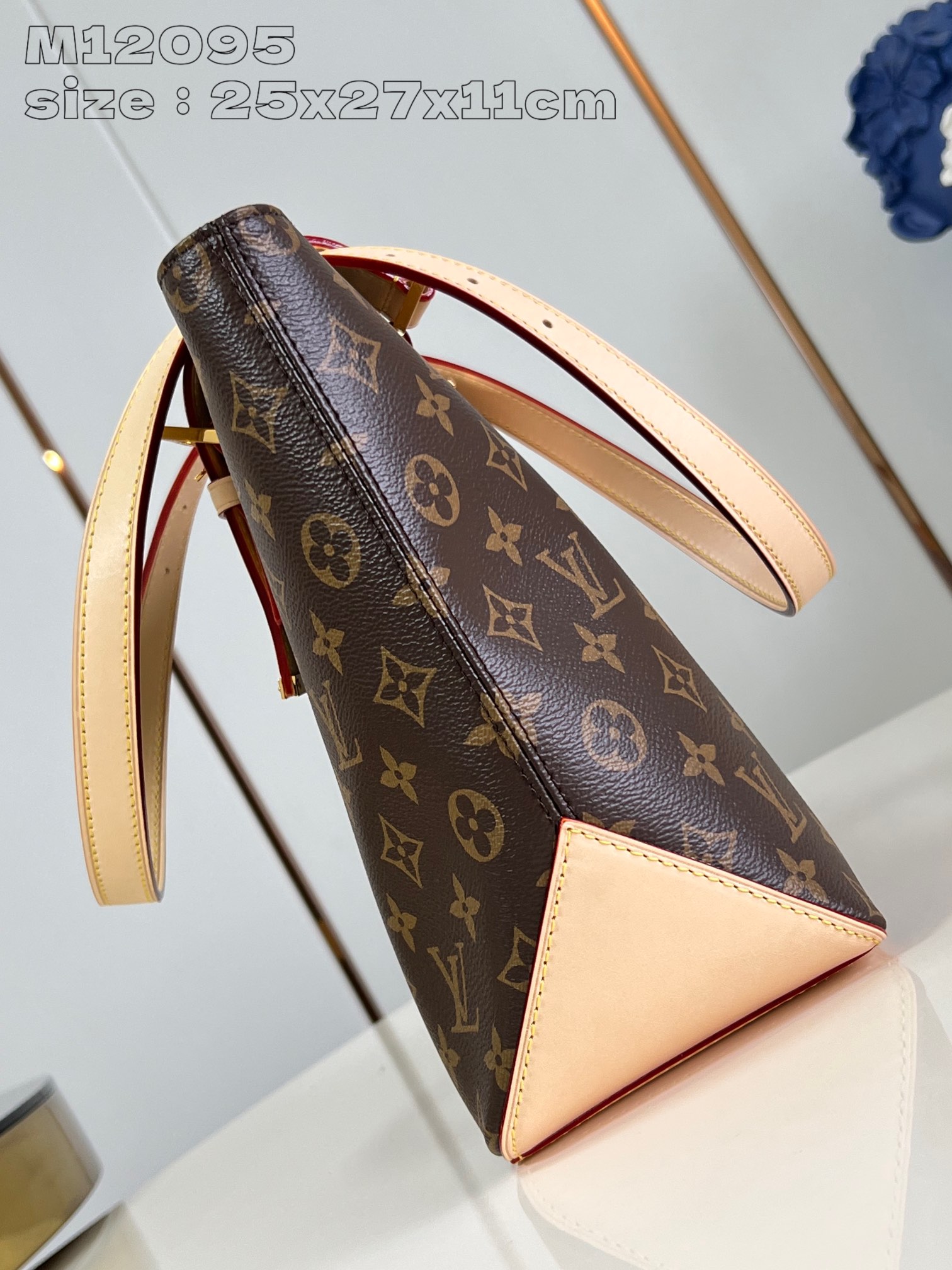 LOUIS VUITTON 2410LV035 