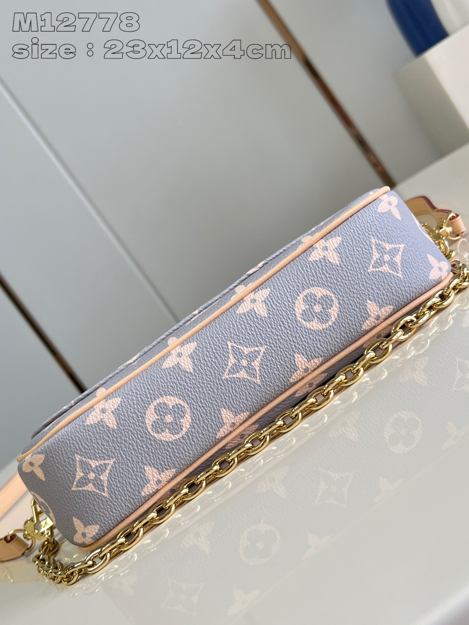 LOUIS VUITTON 2410LV041 