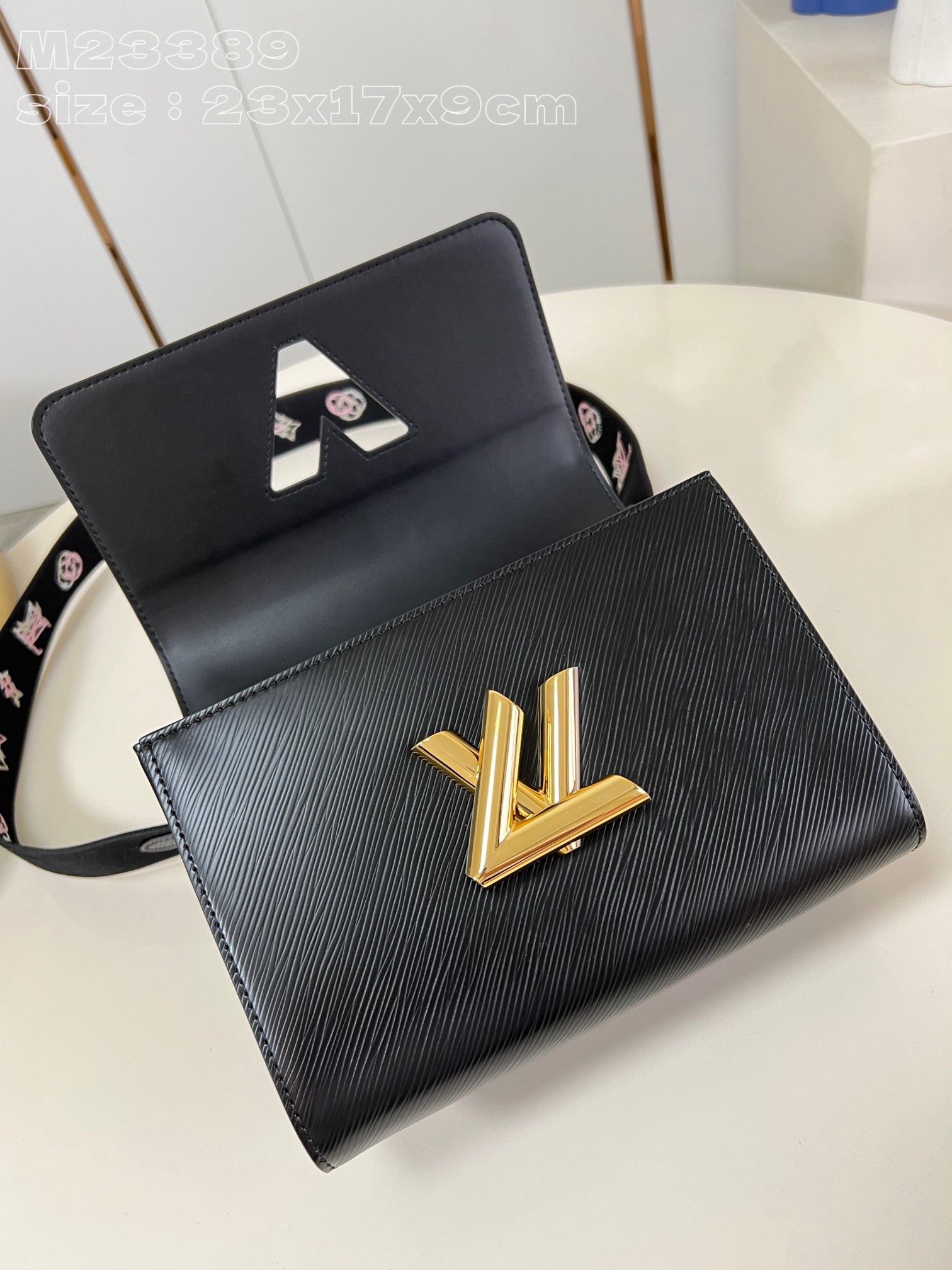 LOUIS VUITTON 2410LV043 