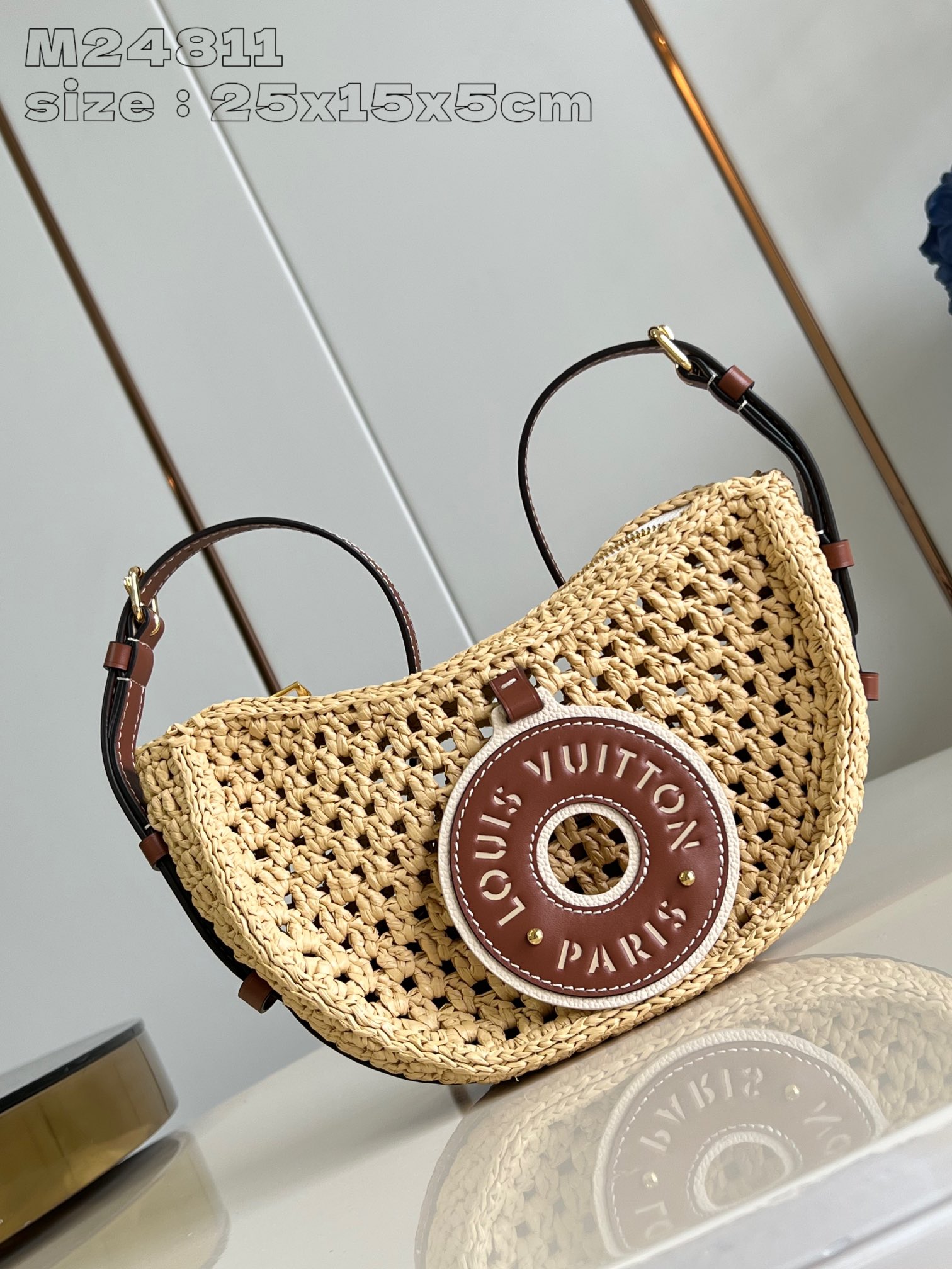 LOUIS VUITTON 2410LV051 