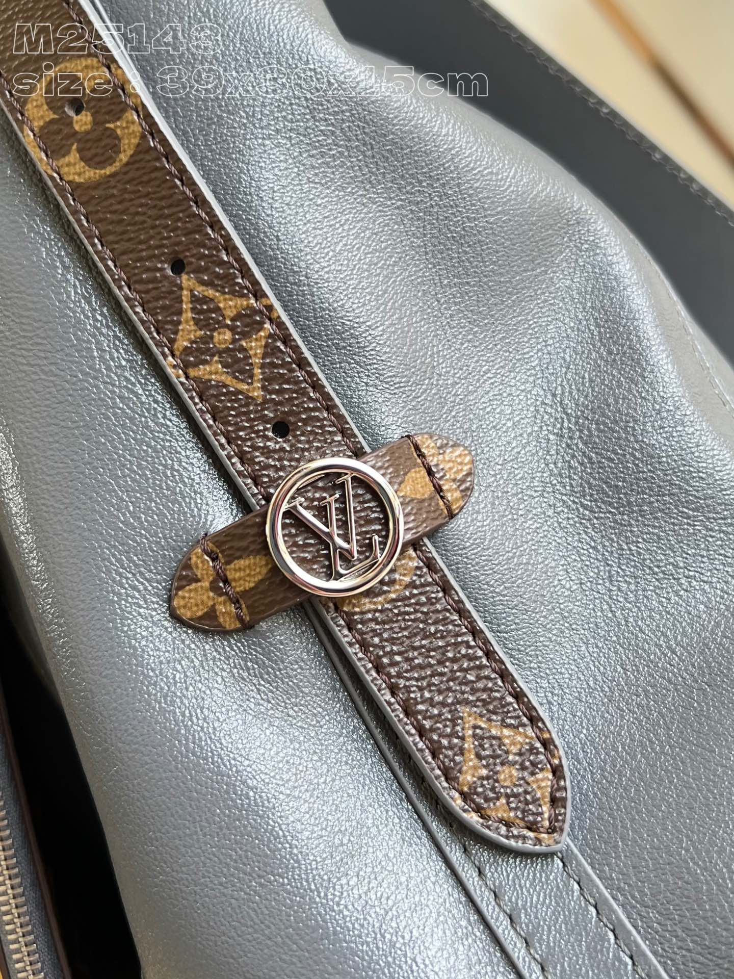 LOUIS VUITTON 2410LV055 