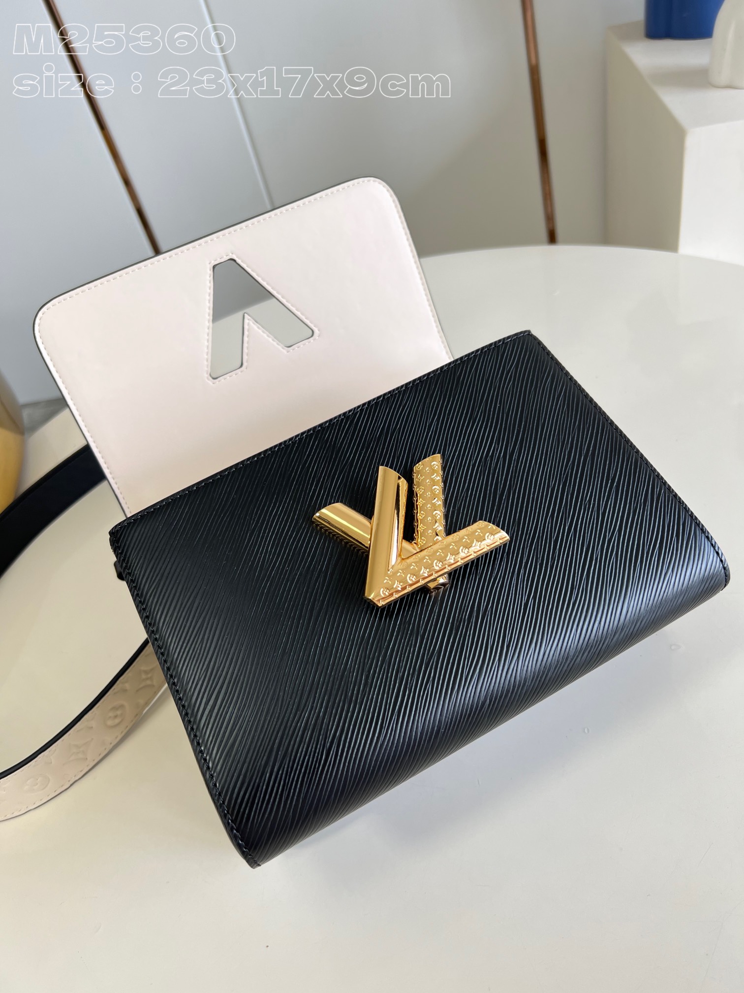 LOUIS VUITTON 2410LV056 