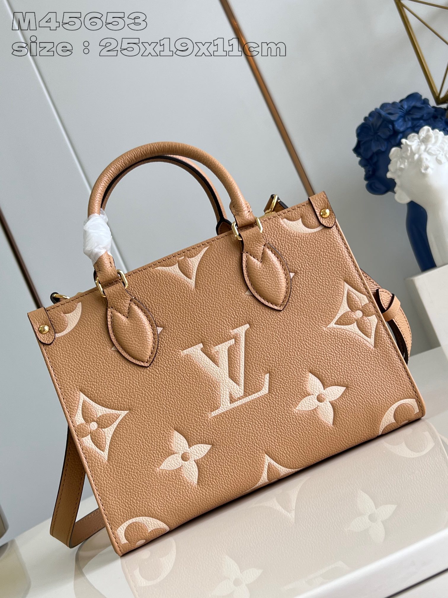 LOUIS VUITTON 2410LV062 