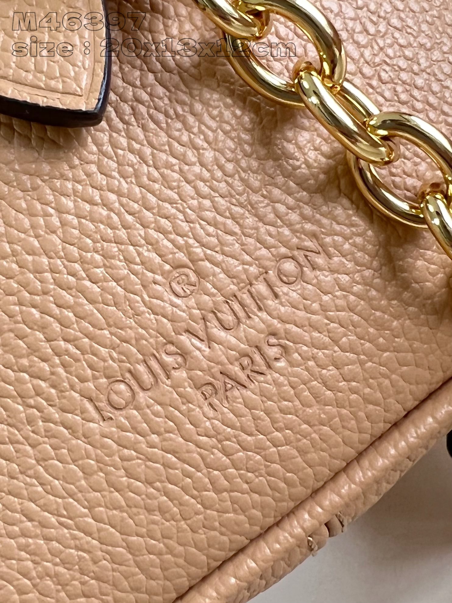 LOUIS VUITTON 2410LV067 