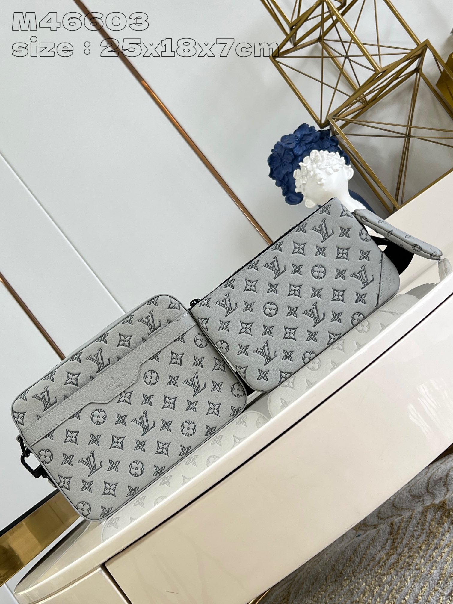 LOUIS VUITTON 2410LV070 