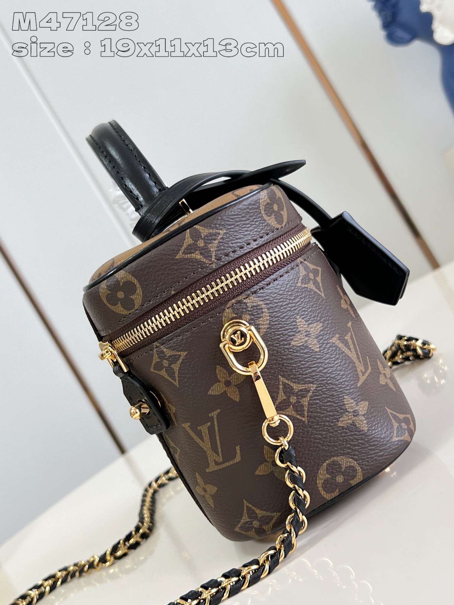 LOUIS VUITTON 2410LV072 