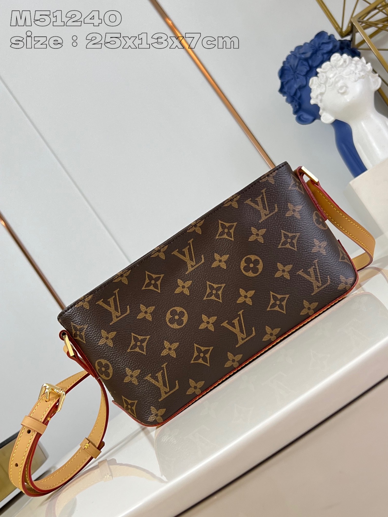 LOUIS VUITTON 2410LV080 