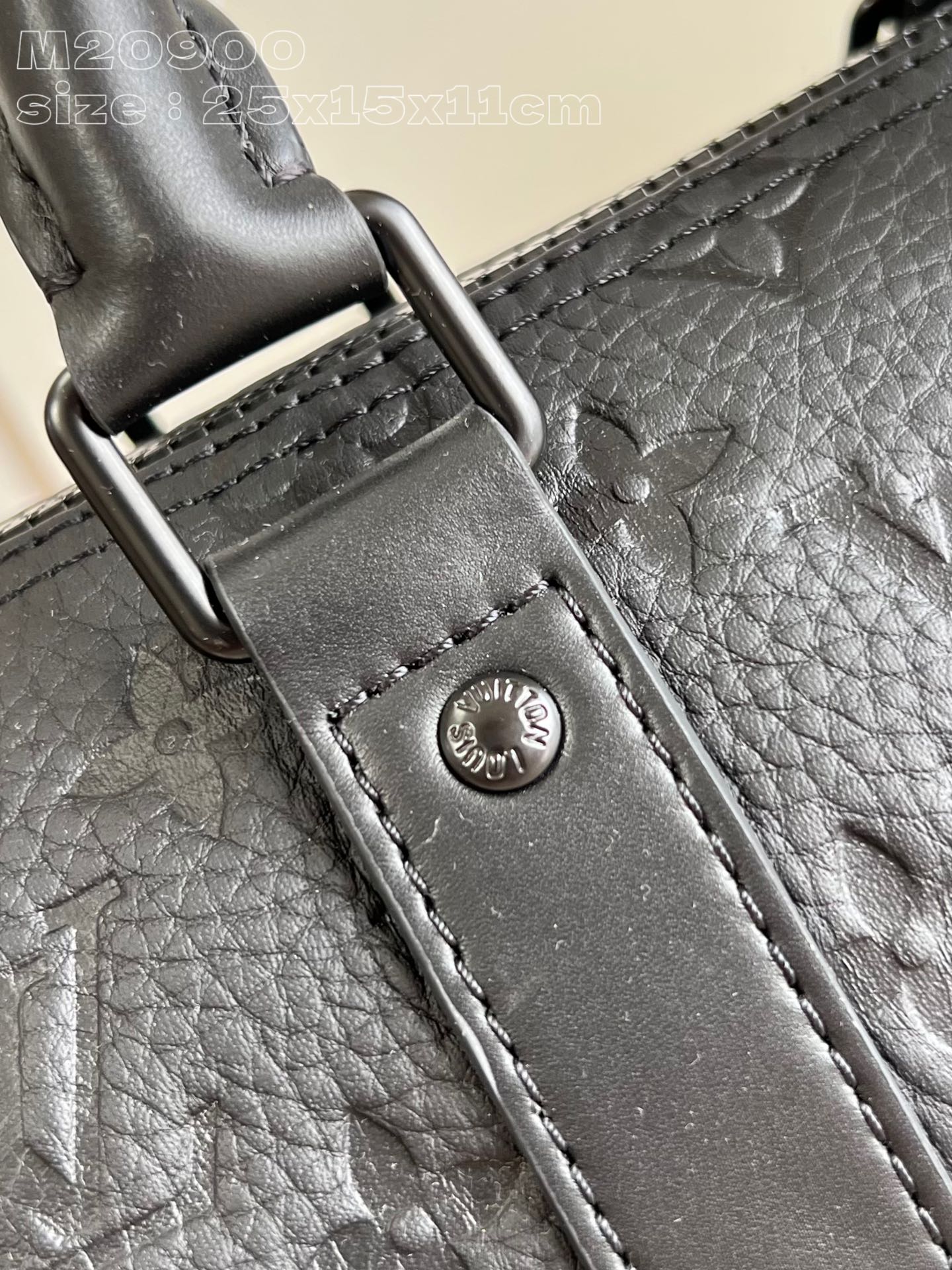 LOUIS VUITTON 2410LV095 