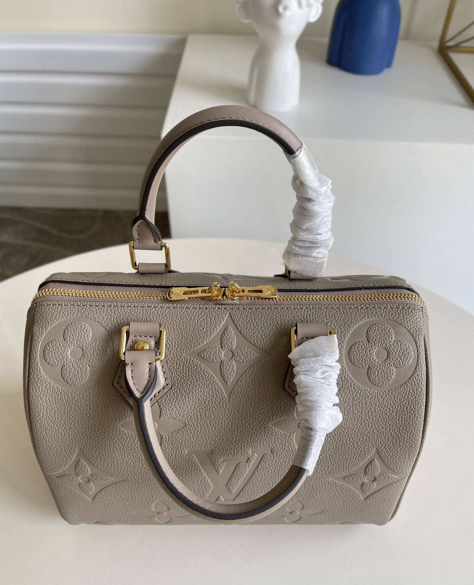 LOUIS VUITTON 2410LV096 