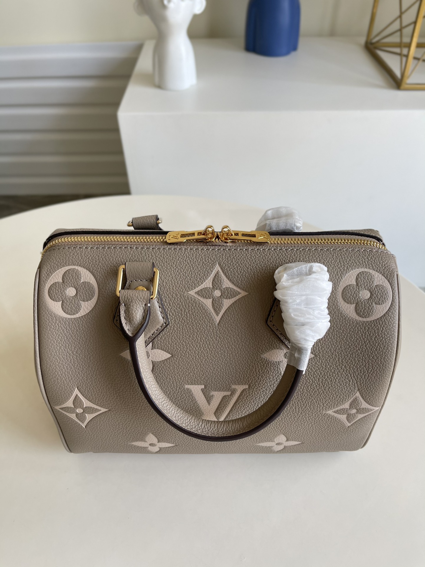 LOUIS VUITTON 2410LV099 