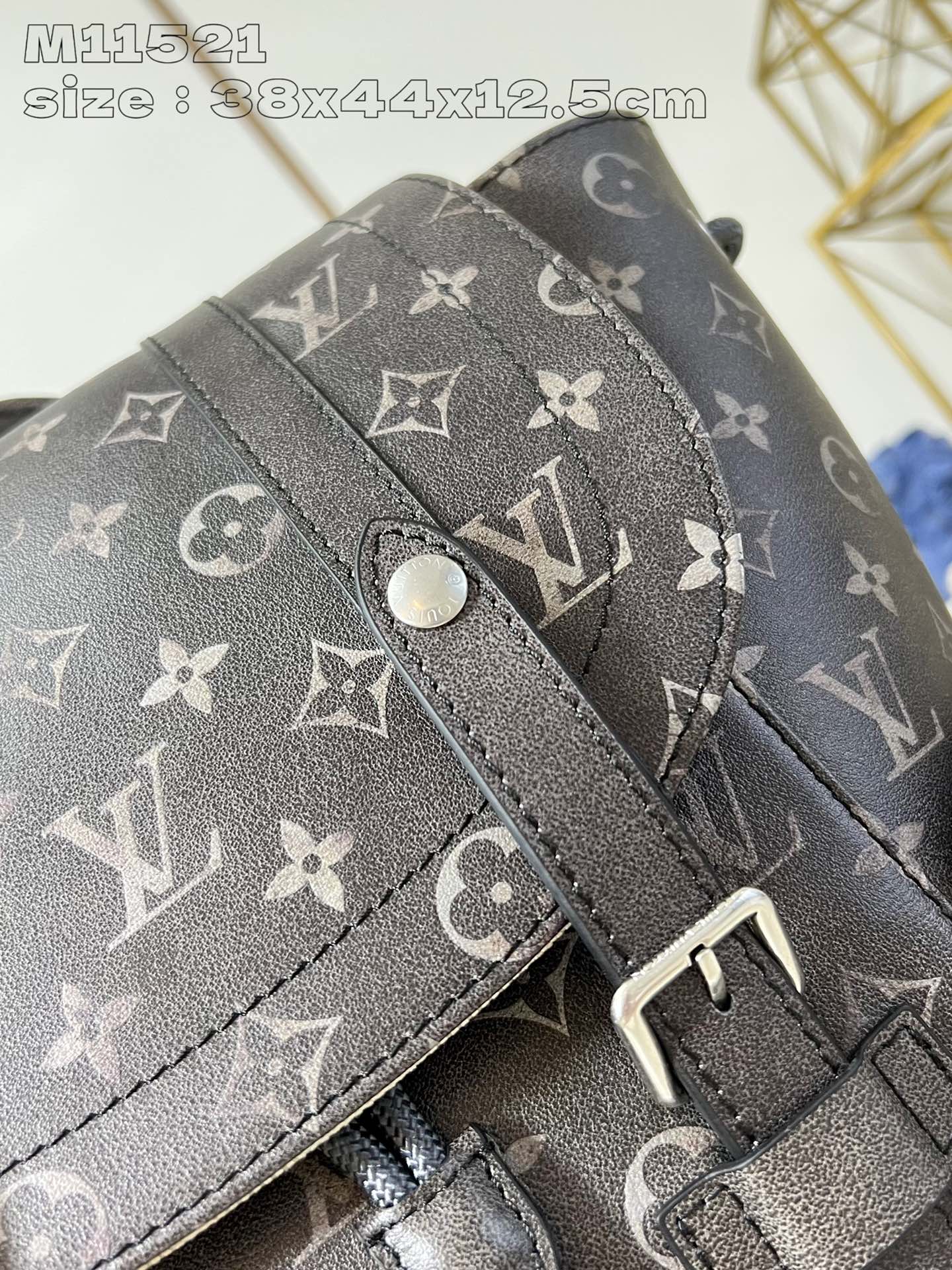 LOUIS VUITTON M11521 Christopher MM