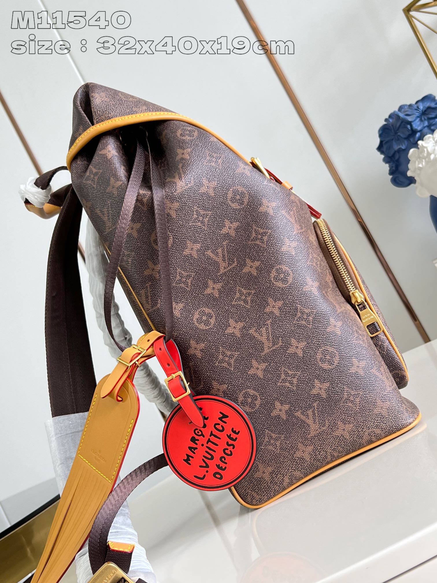 LOUIS VUITTON M11540 Montsouris Backpack