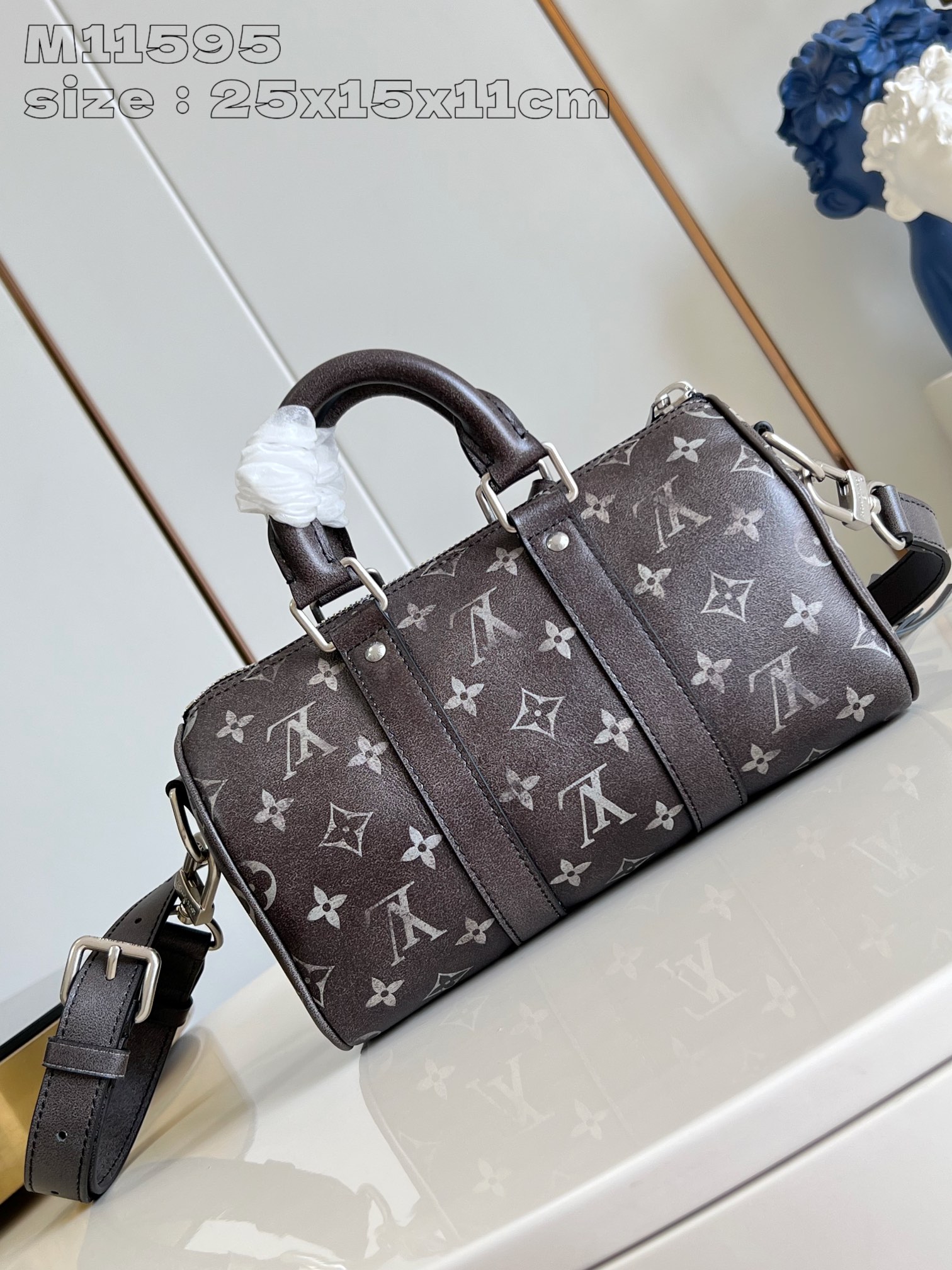 LOUIS VUITTON M11595 Keepall Bandoulière 25