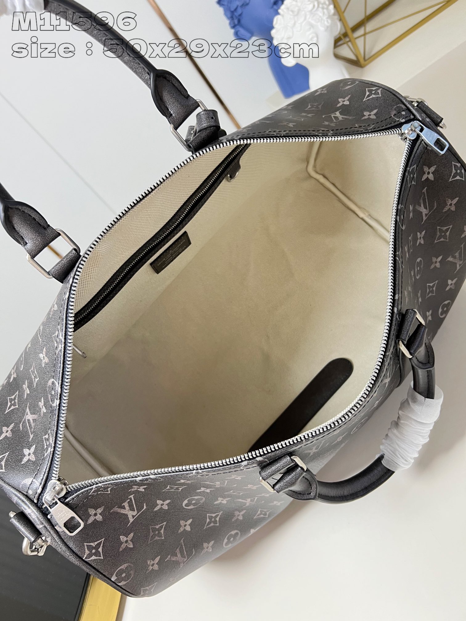 LOUIS VUITTON M11596 Keepall Bandoulière 50