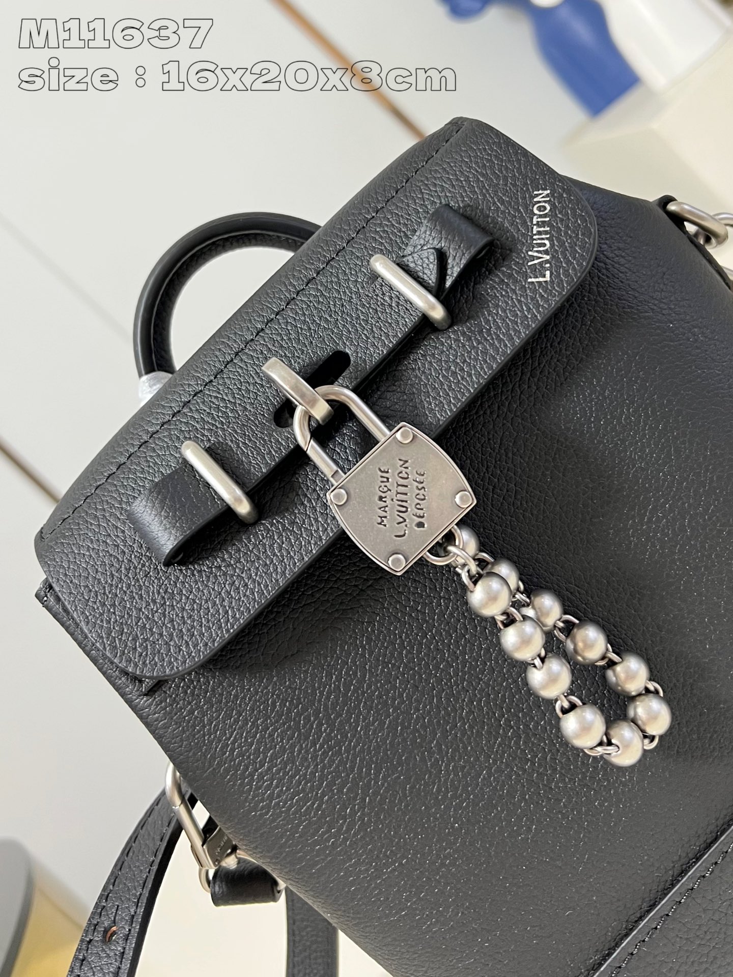 LOUIS VUITTON M11637 Steamer 15