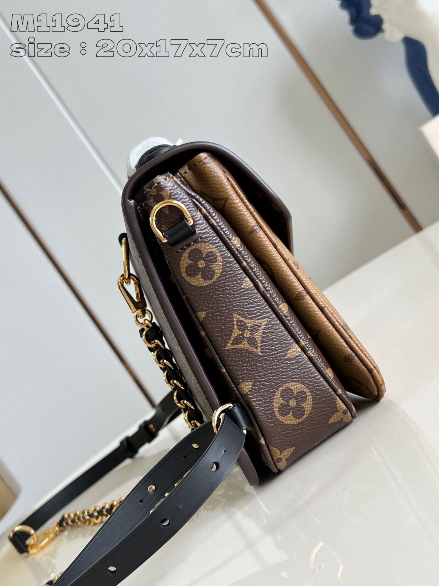 LOUIS VUITTON M11941 Pochette Métis Backpack