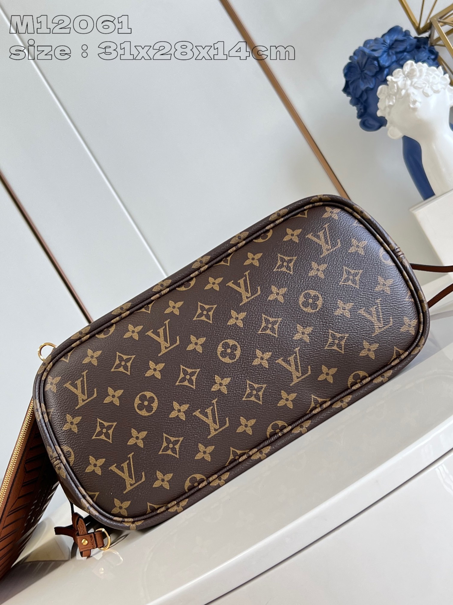 LOUIS VUITTON M12061 Neverfull Inside Out MM