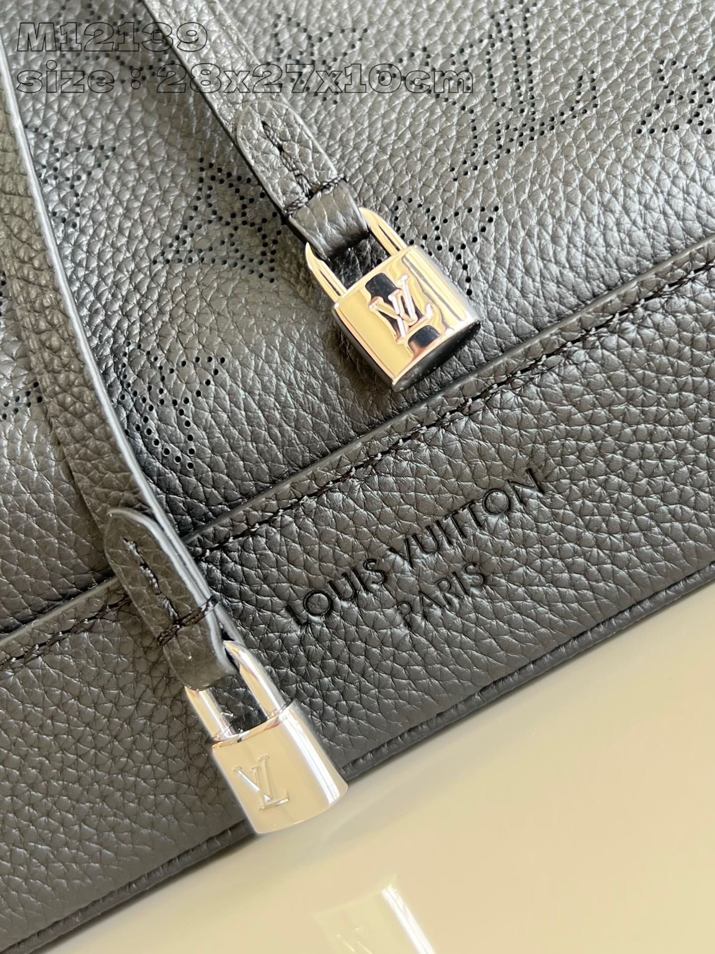 LOUIS VUITTON M12139 Flore