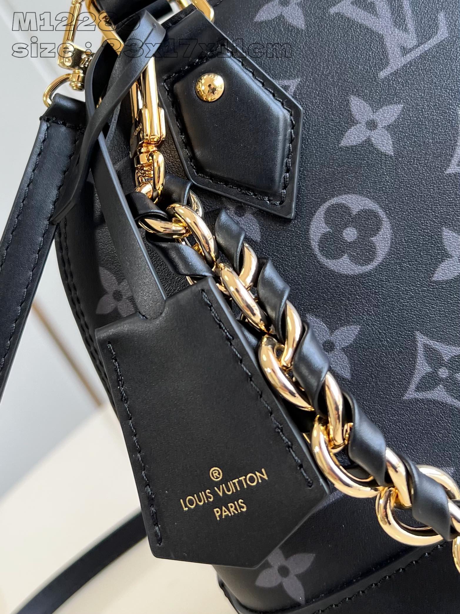 LOUIS VUITTON M12289 Alma BB