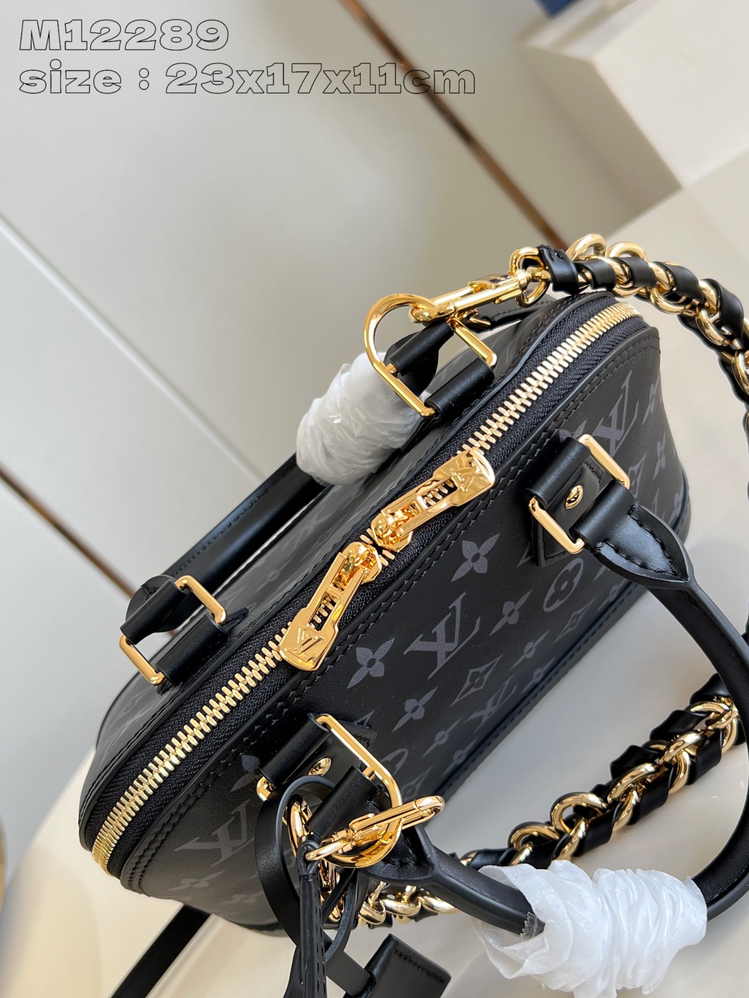 LOUIS VUITTON M12289 Alma BB