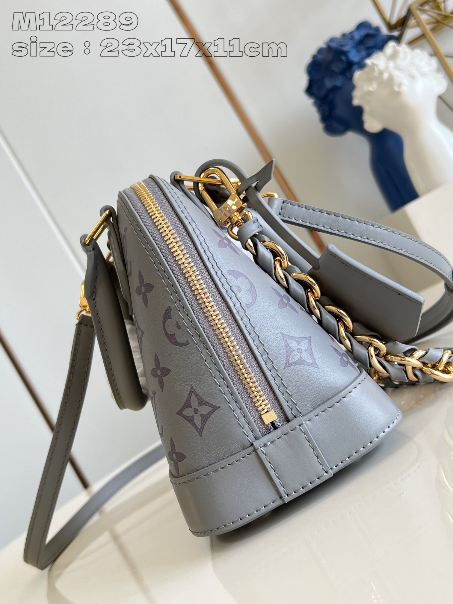 LOUIS VUITTON M12561 Alma BB