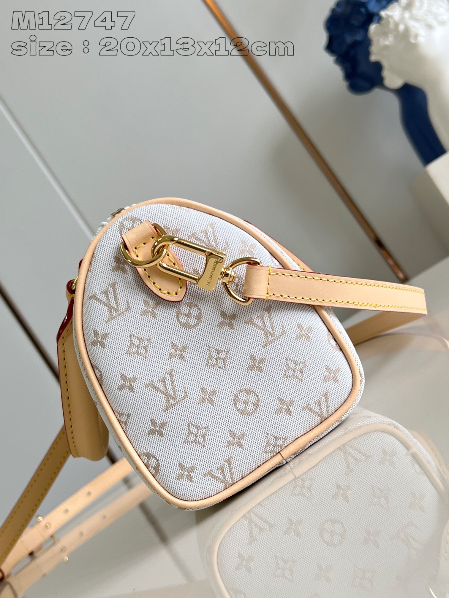 LOUIS VUITTON M12747 Speedy Bandoulière 20