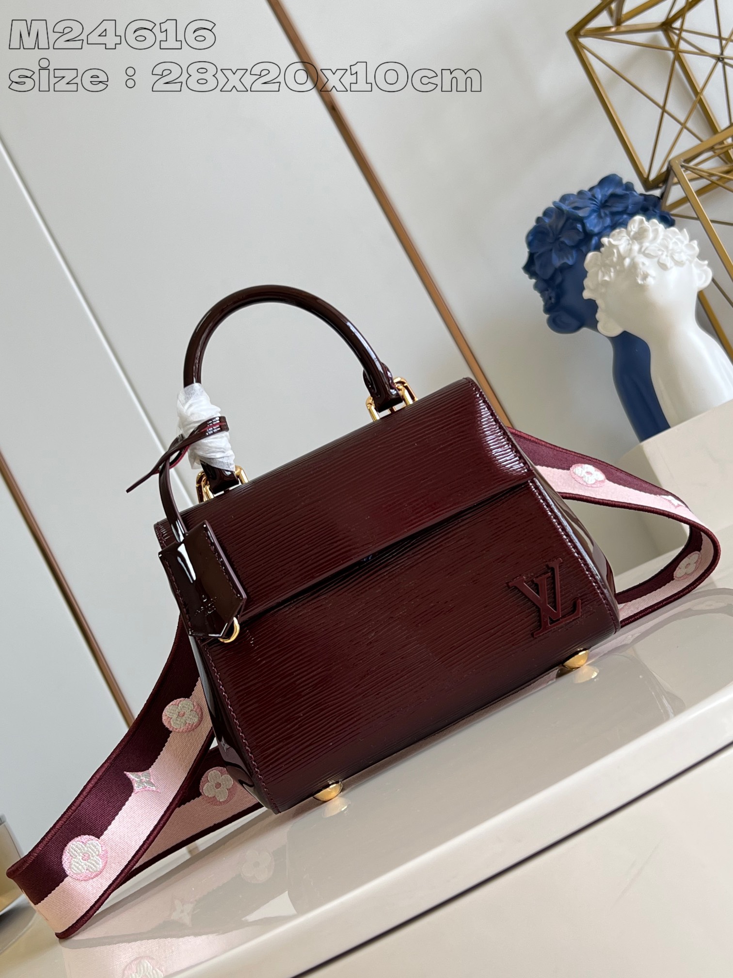 LOUIS VUITTON M24616 Cluny Mini