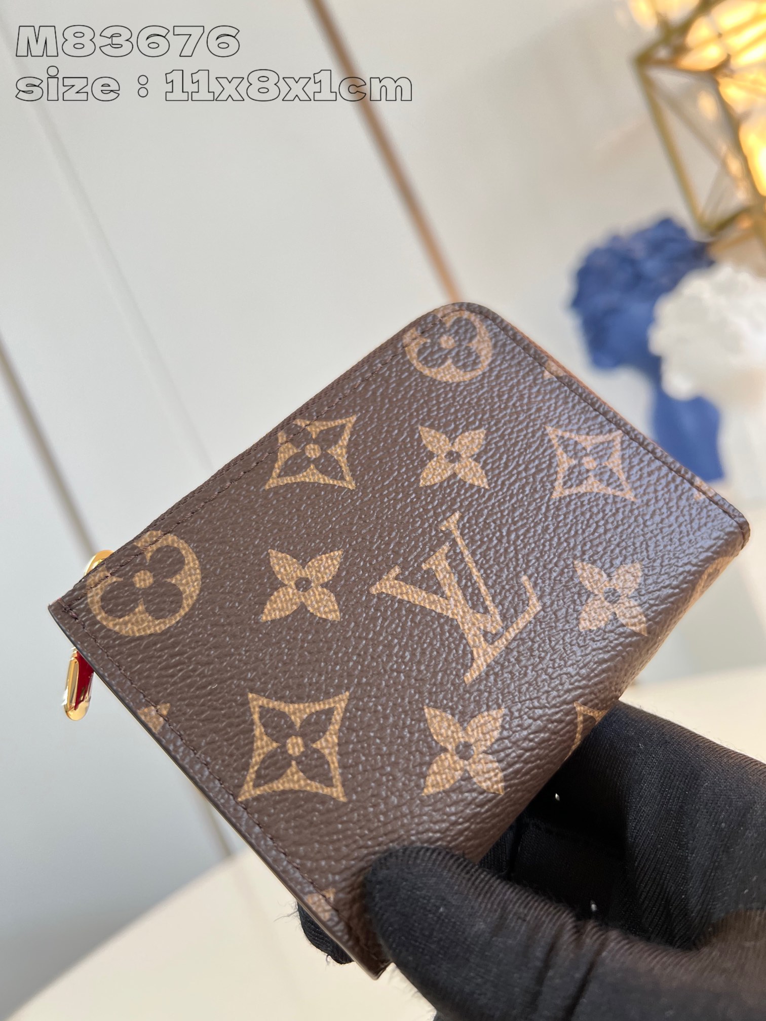 LOUIS VUITTON M83676 Noa Compact Wallet